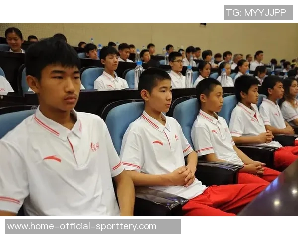 徐州队主场小胜镇江队暂列第二名，激情再燃篮球季节