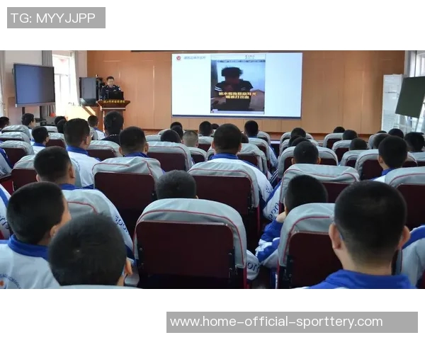 塞维利亚双雄德比战前携手出席活动,呼吁共同抵制校园霸凌 塞维利亚双雄德比战前携手出席活动,呼吁共同抵制校园霸凌