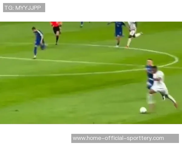 皇马官方:楚阿梅尼左腿半腱肌受伤,伤情有待进一步观察 皇马官方:楚阿梅尼左腿半腱肌受伤,伤情有待进一步观察