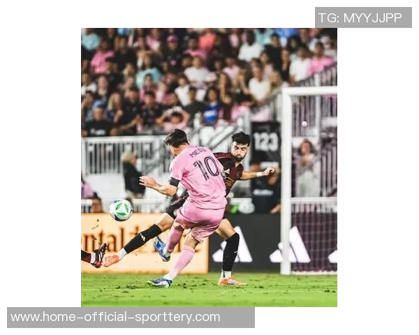 范博梅尔：亚马尔比同龄梅西进球更多，想成功需保持至少十年